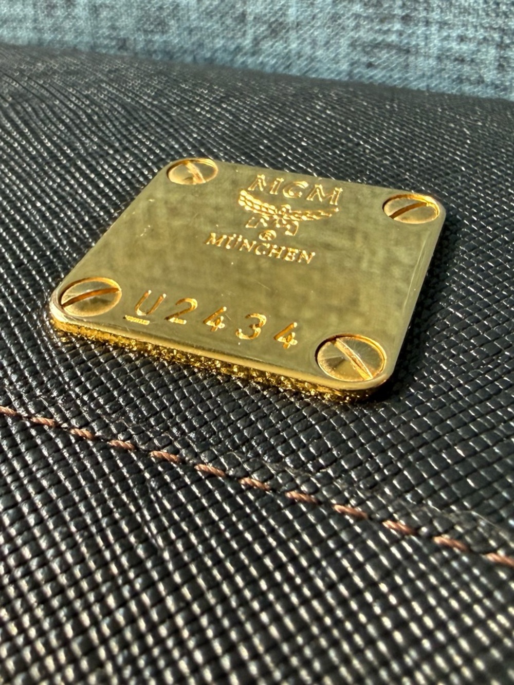 MCM Black Leather Long Wallet with Gold Plaque - Picture 2 of 6